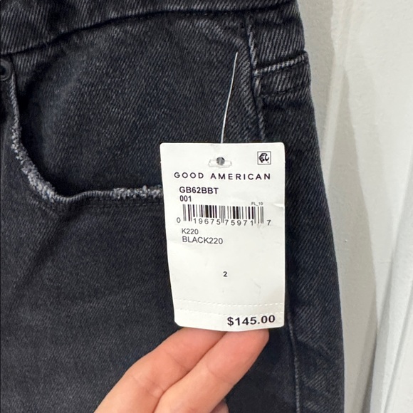 *NEW* GOOD AMERICAN GOOD BOY DISTRESSED BLACK WASH SIDE SLIT JEAN 2/26 - Picture 3 of 9